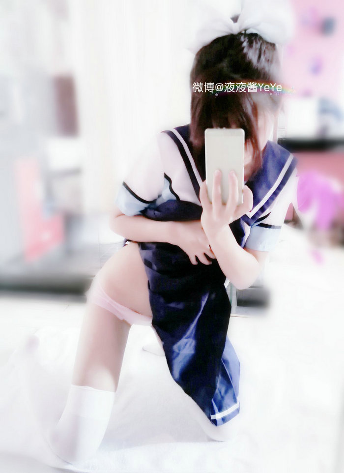 萝莉液液酱YeYe – 学生裙 / 35P1V-111MB / 唯美杂图-艺库