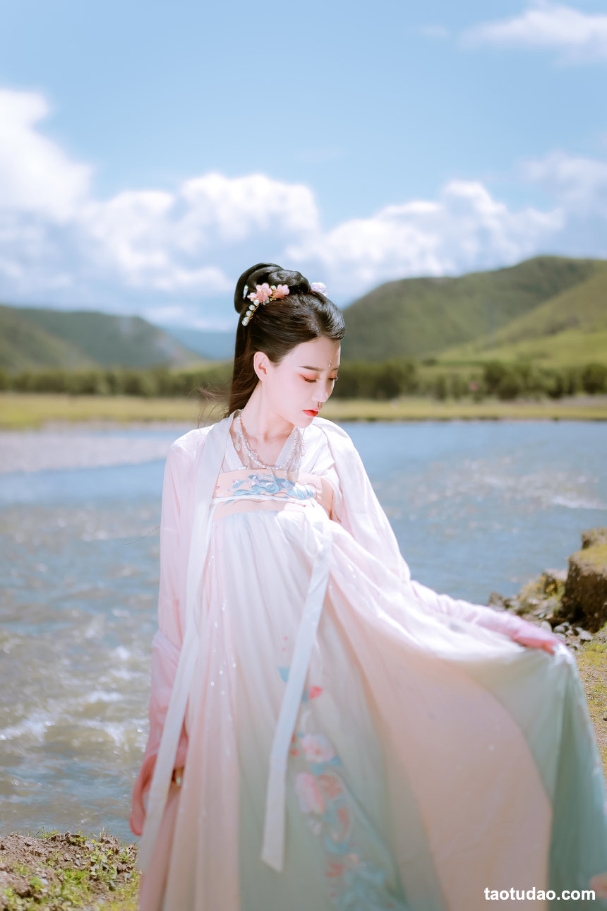 图片[4]-[YITUYU艺图语]2022.02.03 踏青 婷婷[21+1P／243MB]-艺库