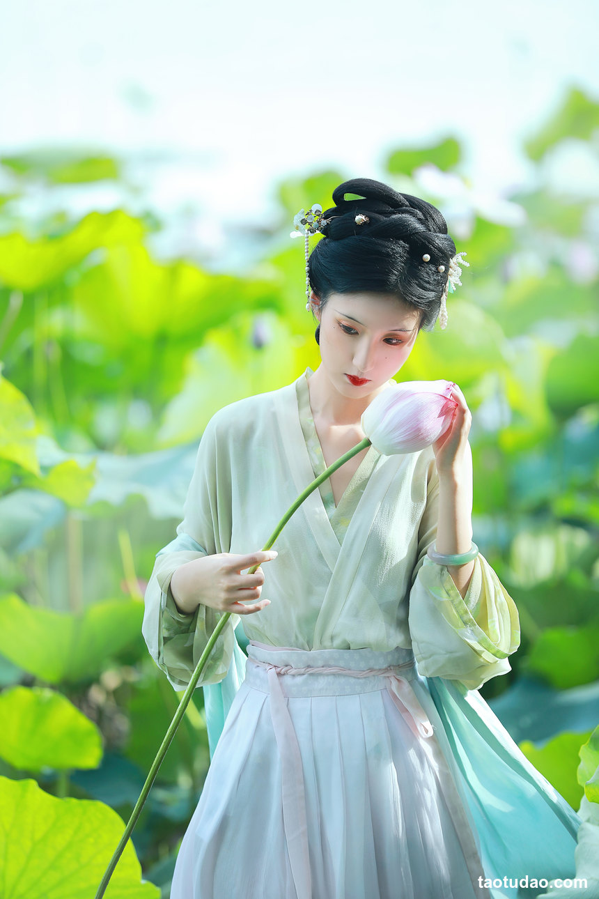 图片[3]-[YITUYU艺图语]2023.01.12 她清冷得好像一首宋词 荷里寒[22+1P／183MB]-艺库