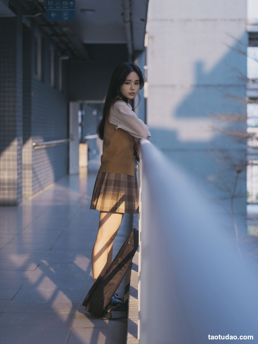 图片[4]-[YITUYU艺图语]2023.03.19 那些年 橙子[28+1P／351MB]-艺库