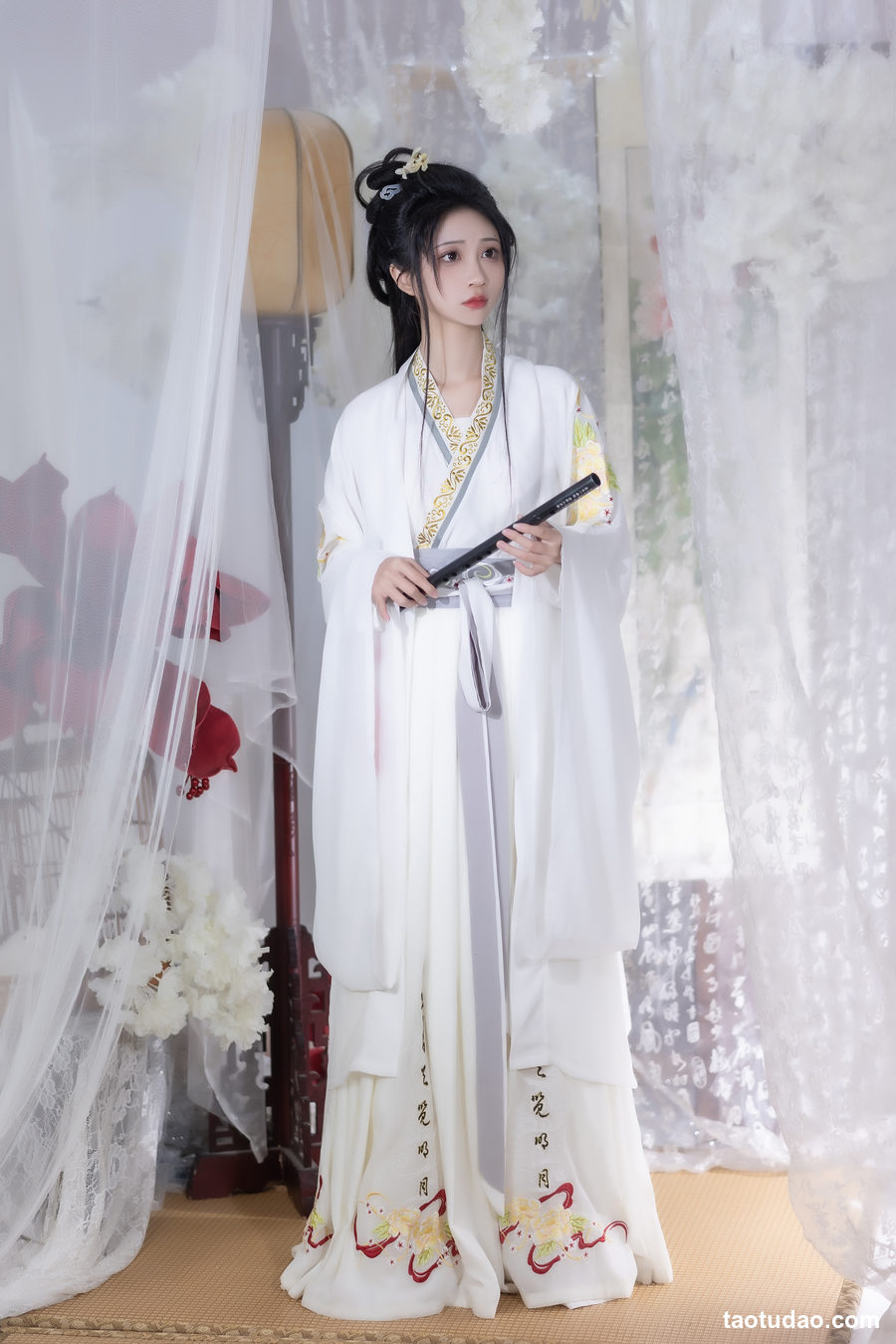 图片[4]-[YITUYU艺图语]2023.03.09 染江山 绮罗生的小苏苏[24+1P／210MB]-艺库