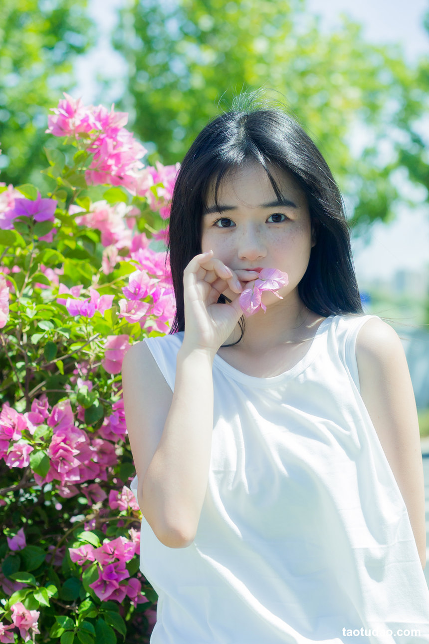 图片[2]-[YITUYU艺图语]2022.09.30 街心三角梅 小怡妹妹cute[33+1P／362MB]-艺库