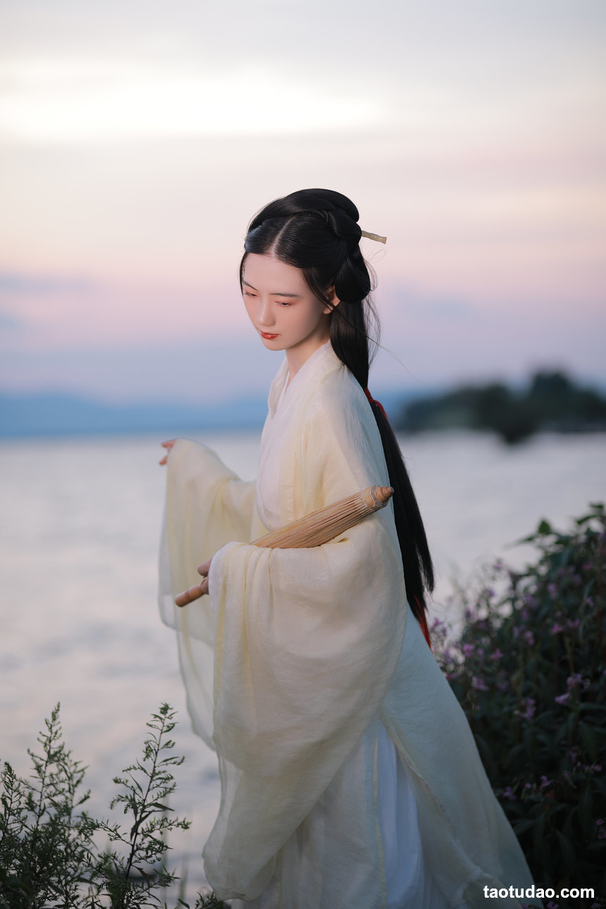 图片[4]-[YITUYU艺图语]2022.08.24 山月不知心底事 Z[29+1P／524MB]-艺库