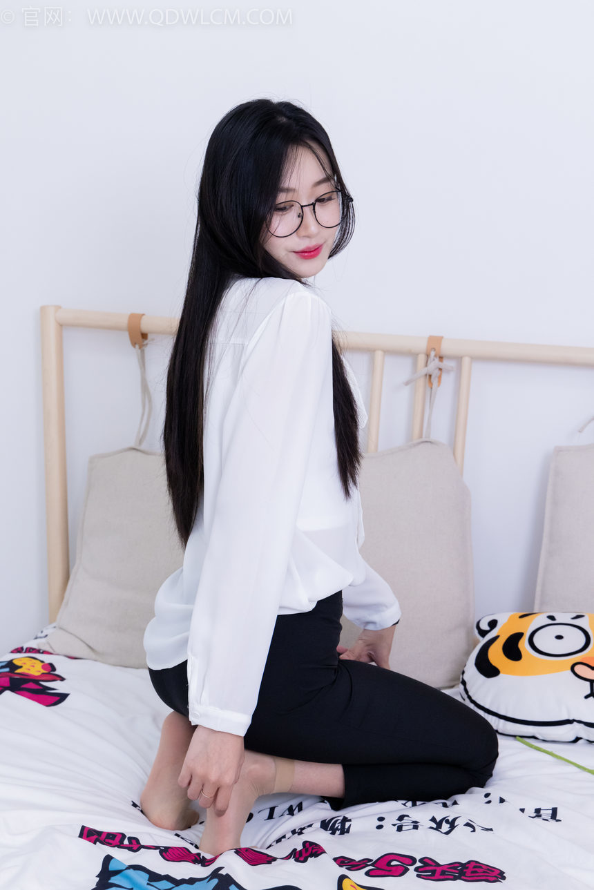 图片[2]-物恋传媒 NO.2022 小敏-心被雾深陷[200P-1V-5.95G]-艺库