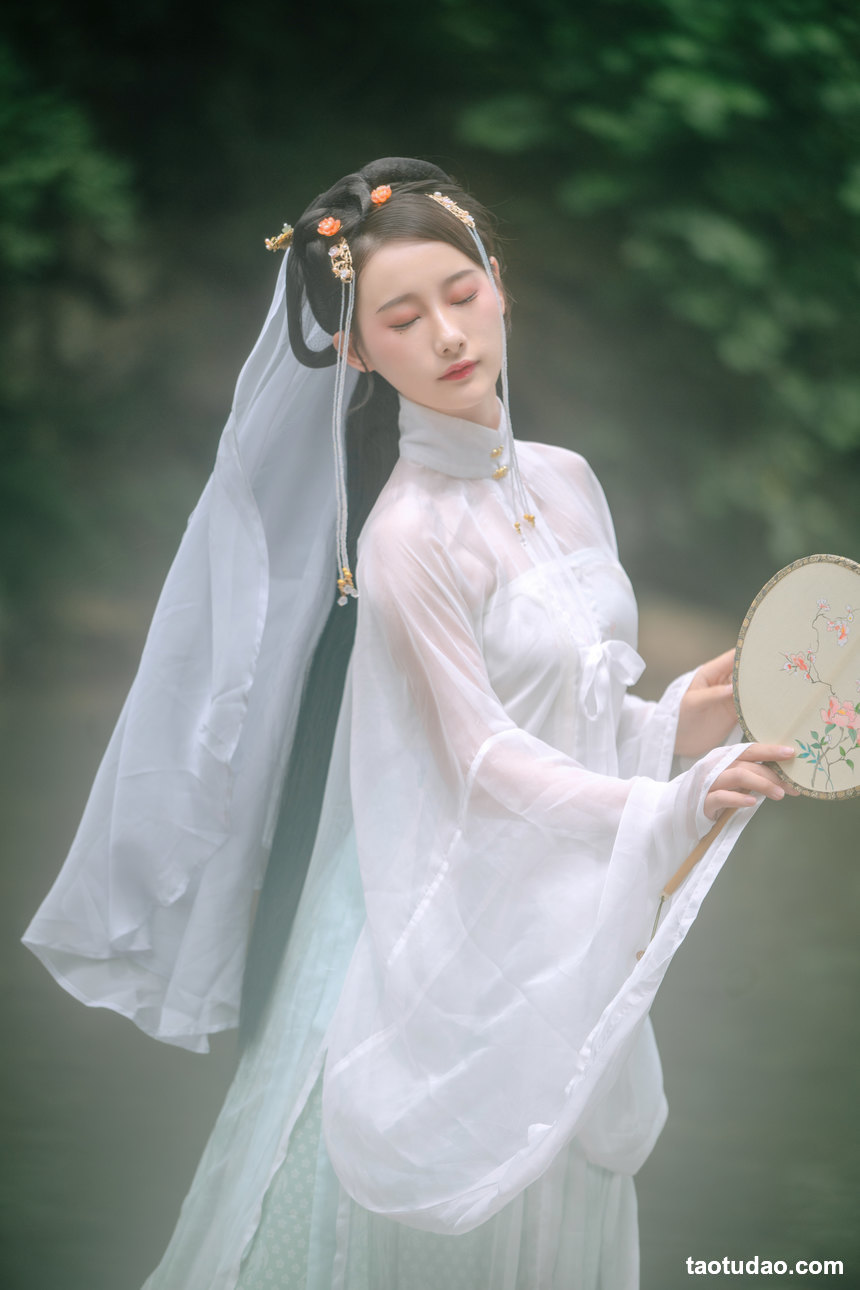 图片[2]-[YITUYU艺图语]2022.05.22 清歌 -芝月-[22+1P／304MB]-艺库