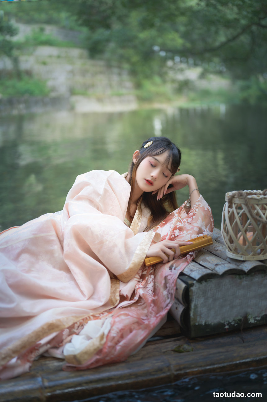 图片[4]-[YITUYU艺图语]2022.07.09 烟雨江南 兔子Zzz不吃胡萝卜[26+1P／273MB]-艺库