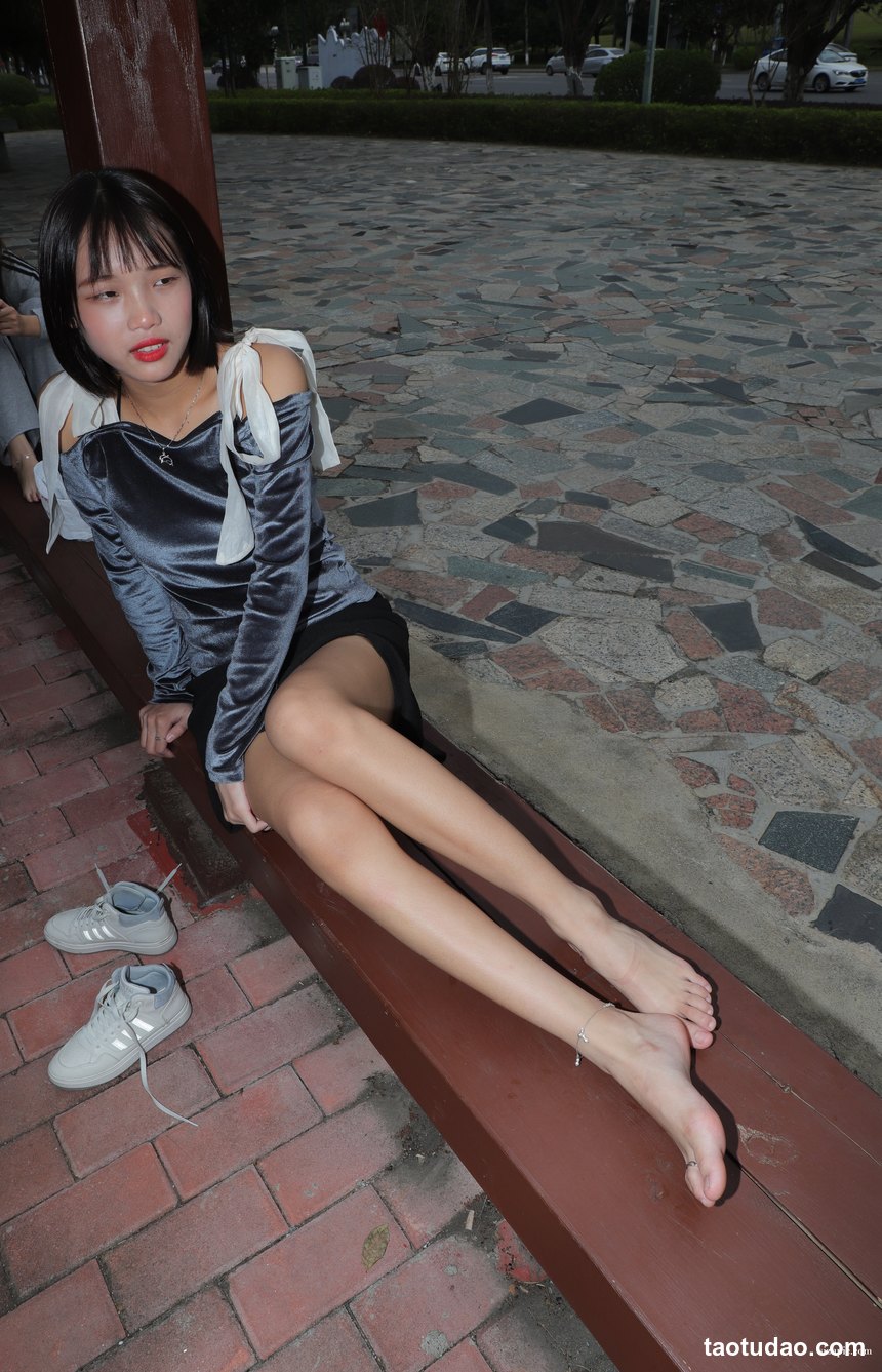 图片[2]-Pary摄影 NO.028 新模极品女神丽丽首发.长廊展示38码美脚[105P／404MB]-艺库