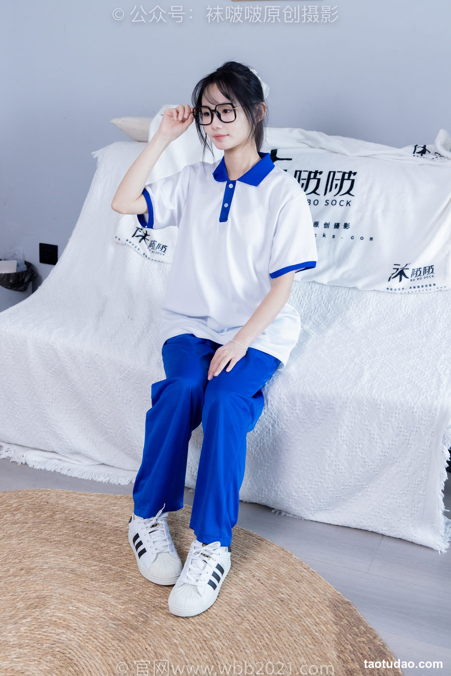 图片[2]-[BoBoSocks袜啵啵]NO.351 甜甜圈-板鞋、白棉袜、肉丝、校服裤里丝[150P+1V／6.88GB]-艺库