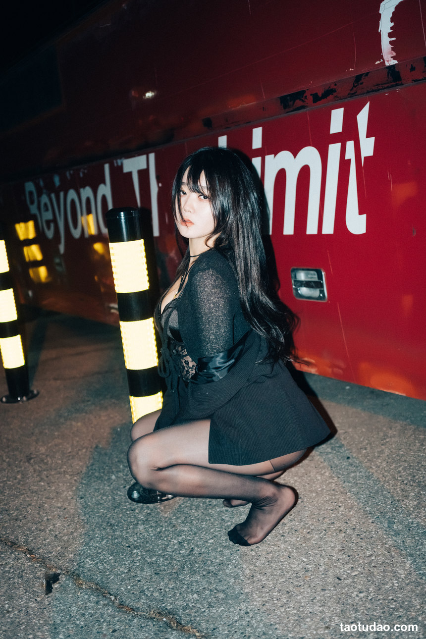 图片[2]-[Loozy] Zia  – XXX At Night Road [64P+1V-1.94G]-艺库