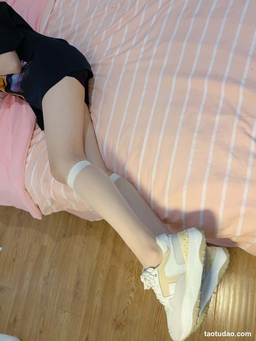 图片[2]-软妹小九九[July芝岚] – 黑与白 [20P／11MB]-艺库