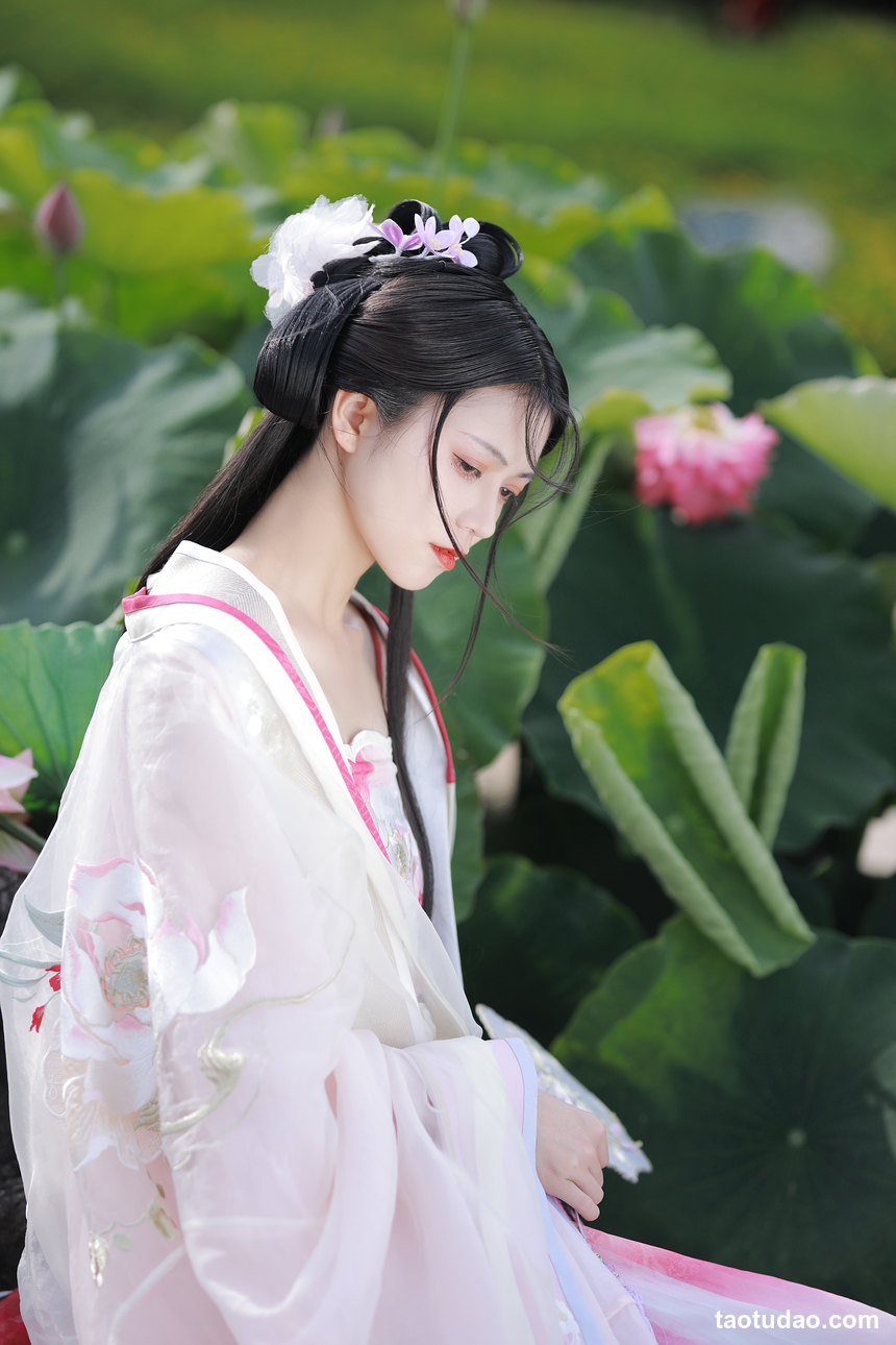 图片[2]-[YITUYU艺图语]2022.08.06 山有扶苏，隰有荷华 吾岁[38+1P／728MB]-艺库