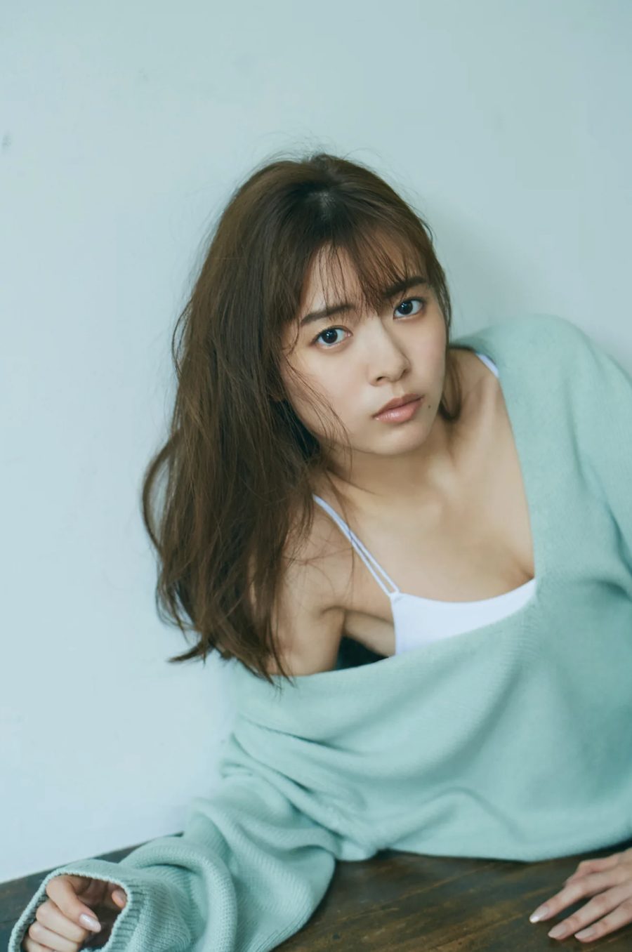 图片[4]-新条由芽写真集「キラメキ美肌」-艺库