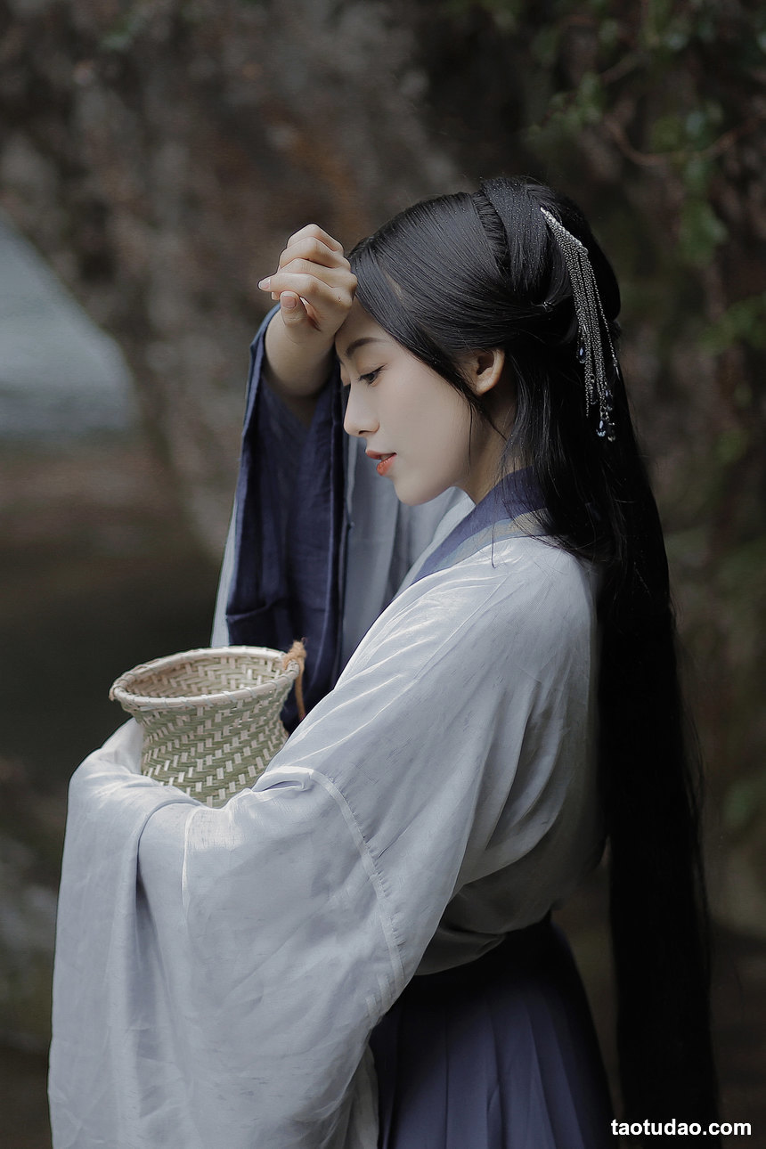 图片[4]-[YITUYU艺图语]2022.05.10 采药女 劉忄乂[21+1P／141MB]-艺库