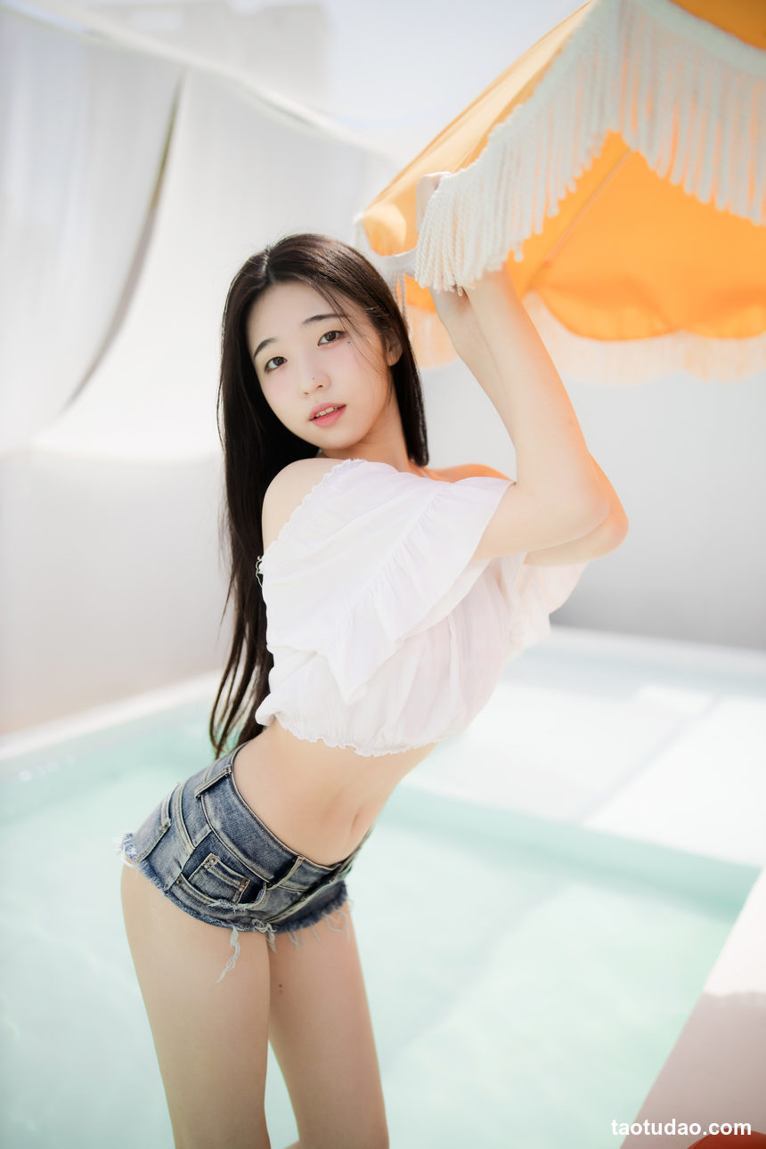 YeonWoo – Mini photobok [18P-222MB]-艺库