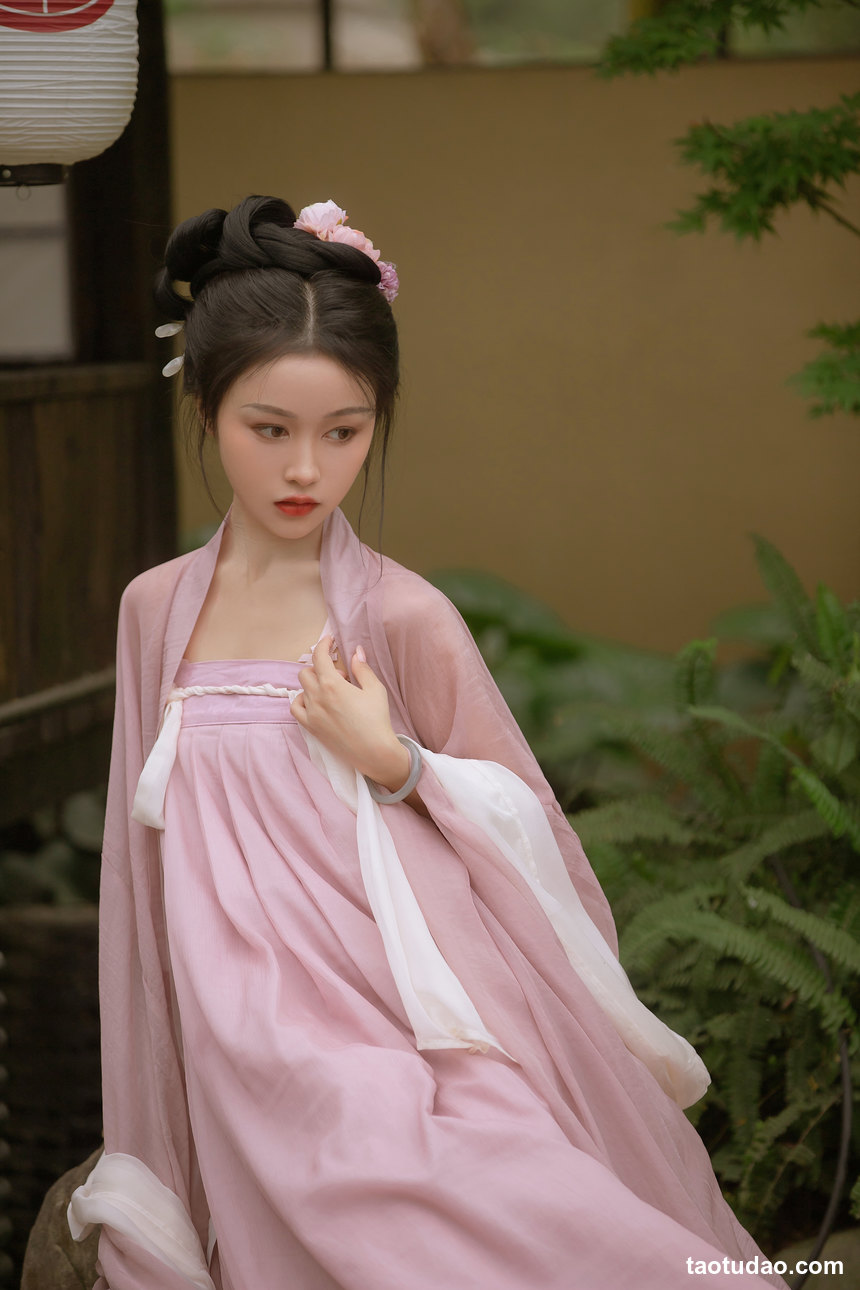 图片[2]-[YITUYU艺图语]2022.08.15 春日宴 梨一依[24+1P／306MB]-艺库