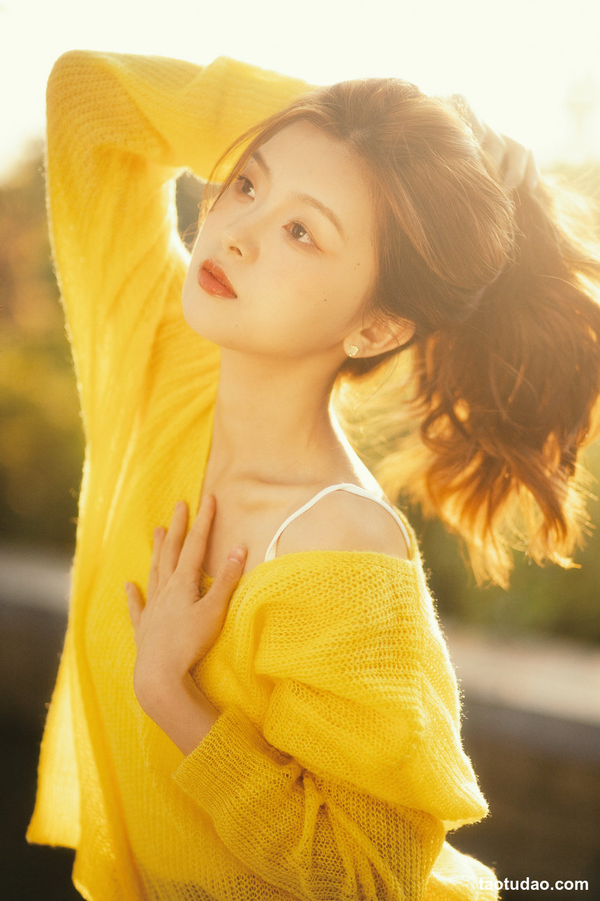 图片[3]-[YITUYU艺图语]2022.11.21 黄毛衣女孩 张张包[26+1P／534MB]-艺库