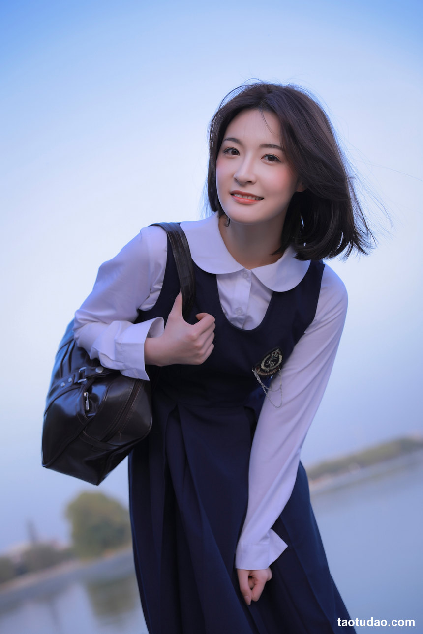 图片[3]-[YITUYU艺图语]2022.06.29 海边JK 君君[19+1P／282MB]-艺库