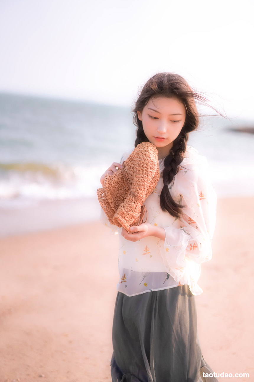 图片[2]-[YITUYU艺图语]2022.05.24 午后的温柔 Faye[30+1P／402MB]-艺库