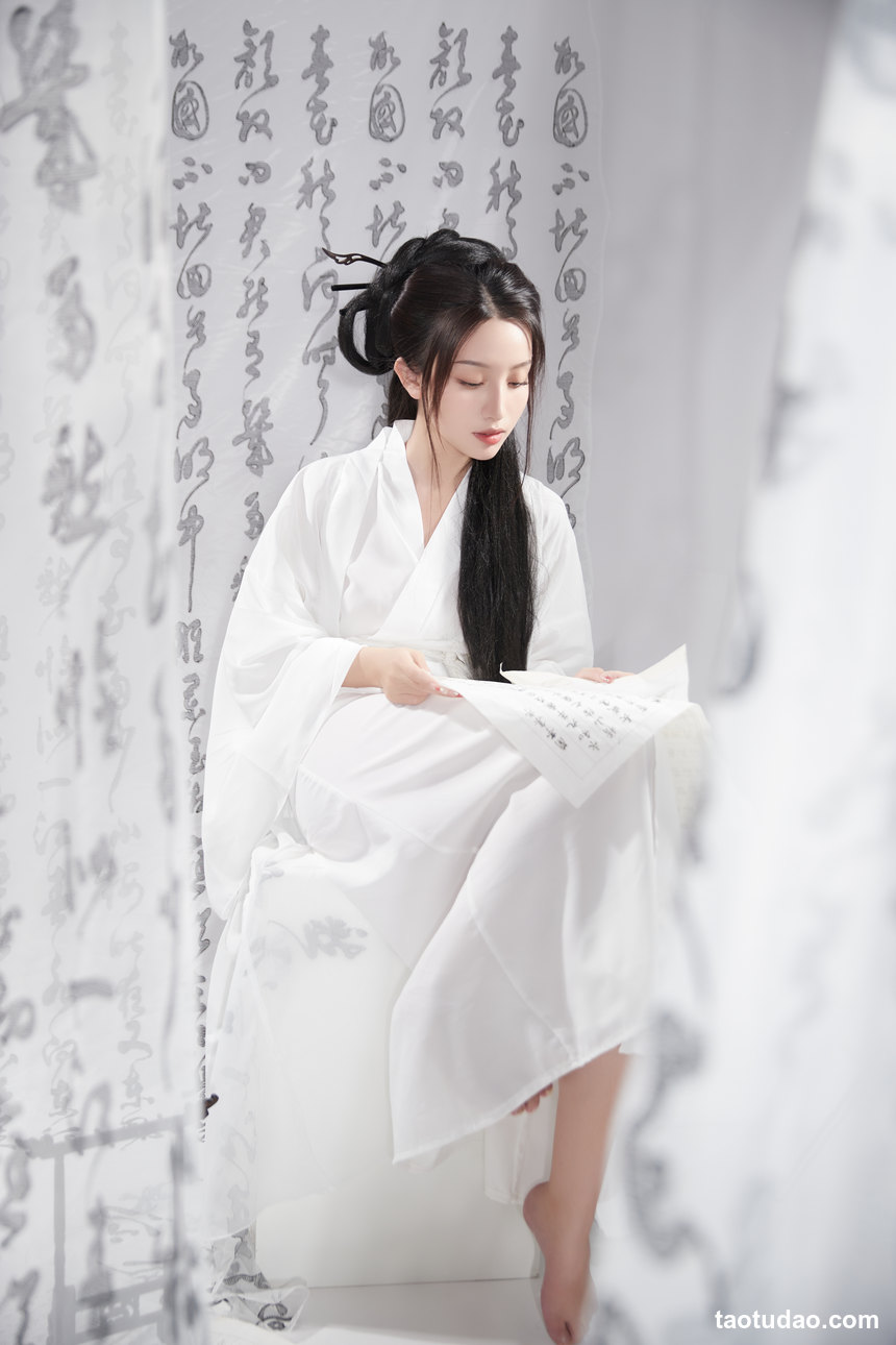 图片[4]-[YITUYU艺图语]2022.10.11 无关风月 柠萌婧啊[39+1P／394MB]-艺库