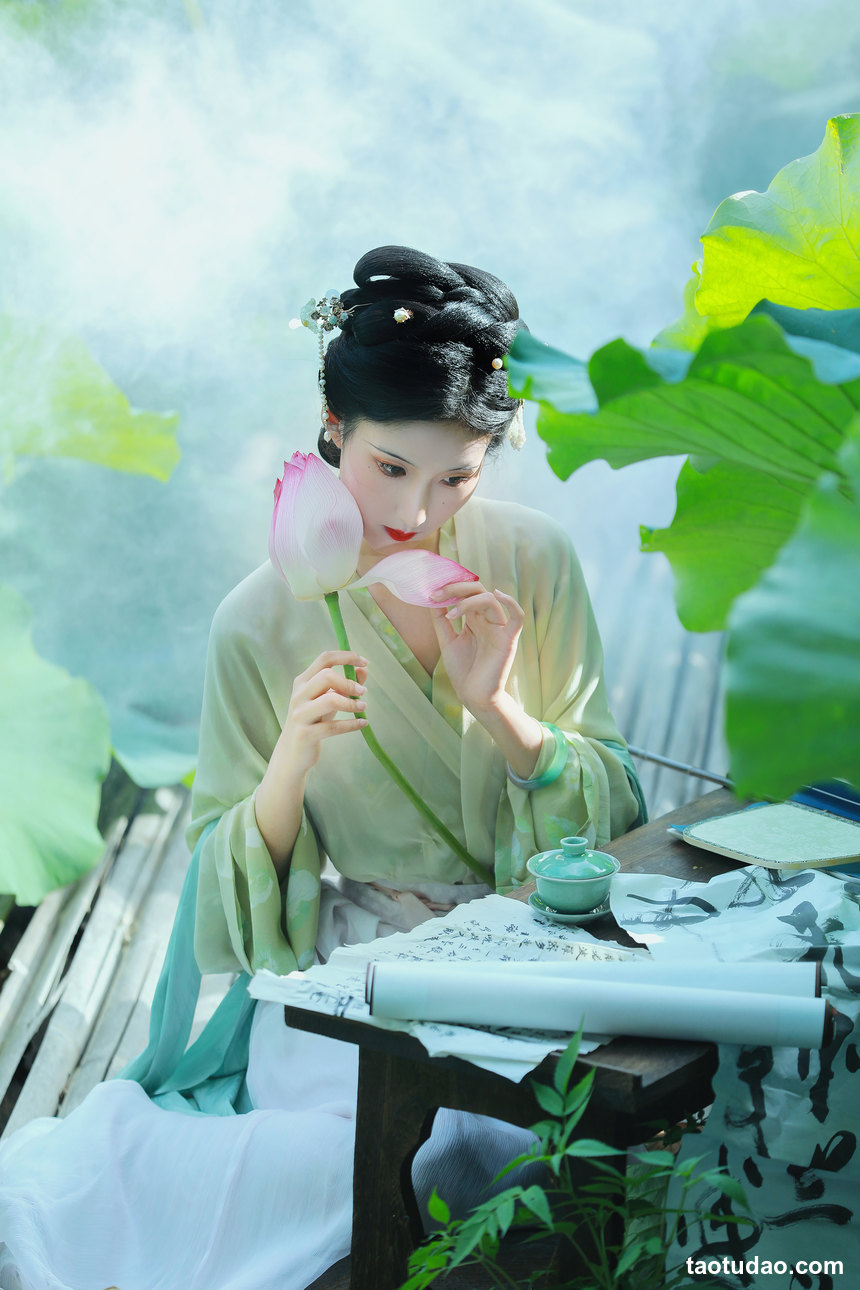图片[2]-[YITUYU艺图语]2023.01.12 她清冷得好像一首宋词 荷里寒[22+1P／183MB]-艺库