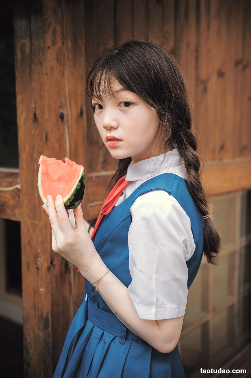 图片[2]-[YITUYU艺图语]2022.08.28 有西瓜的夏天 奶小白是金鱼[28+1P／363MB]-艺库