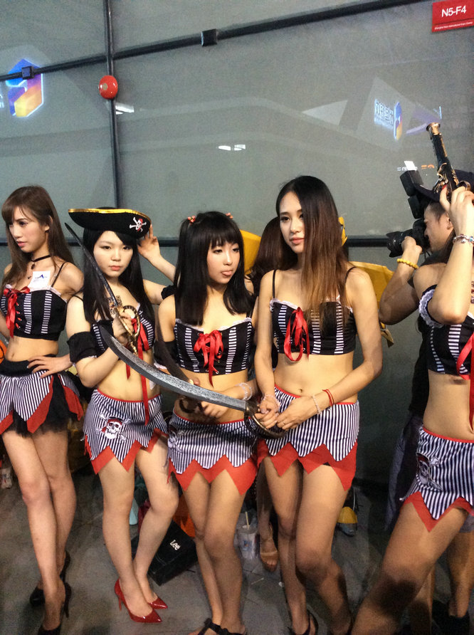 2014 ChinaJoy  Showgirl高清写真合集 NO.012 / 183P/283MB / 美图集锦-艺库