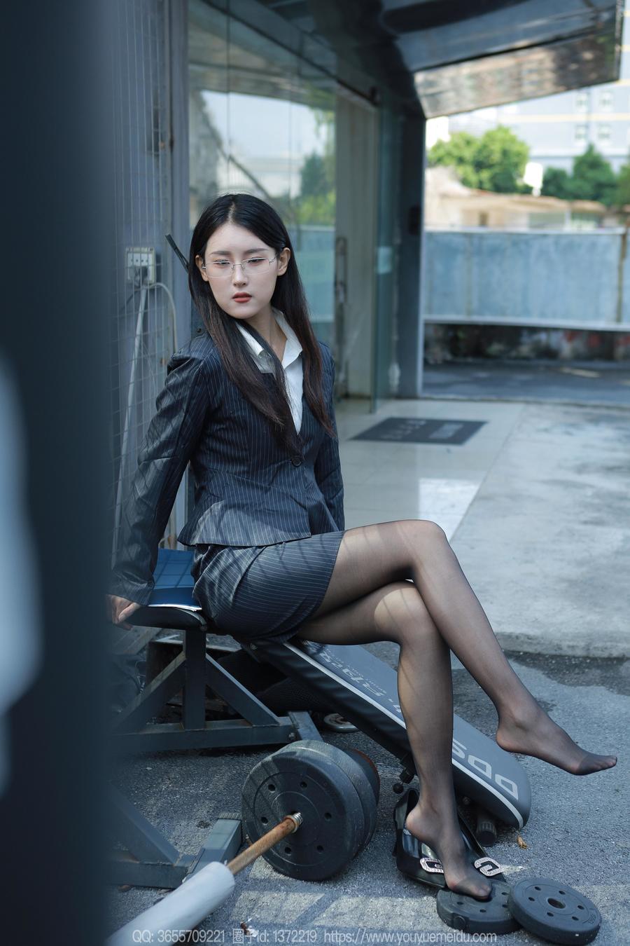图片[4]-[IESS异思趣向] 2023.11.03 丝享家 1576 小宝《懂事早到女人》[88P-101.8M]-艺库