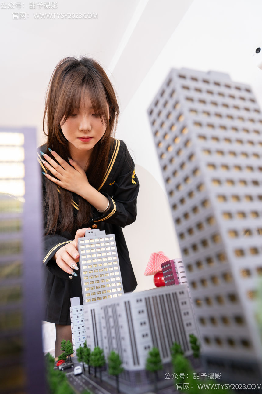图片[3]-甜予摄影 NO.077 璇璇-JK制服、凉爽高跟鞋、嘿丝（脚尖透明款）、小人国剧情[128P+2V／10.6GB]-艺库