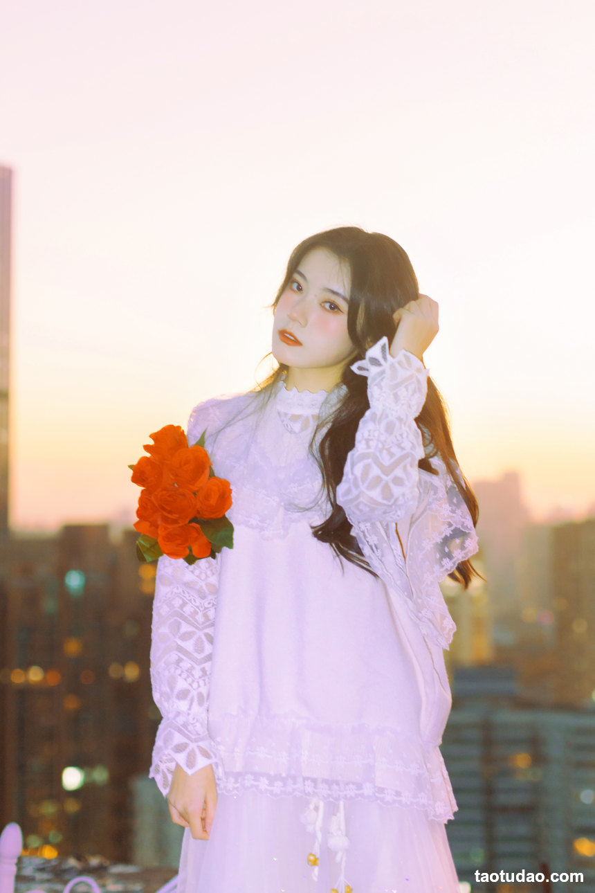 图片[3]-[YITUYU艺图语]2022.08.20 浪漫出逃 静鏡婧[26+1P／233MB]-艺库