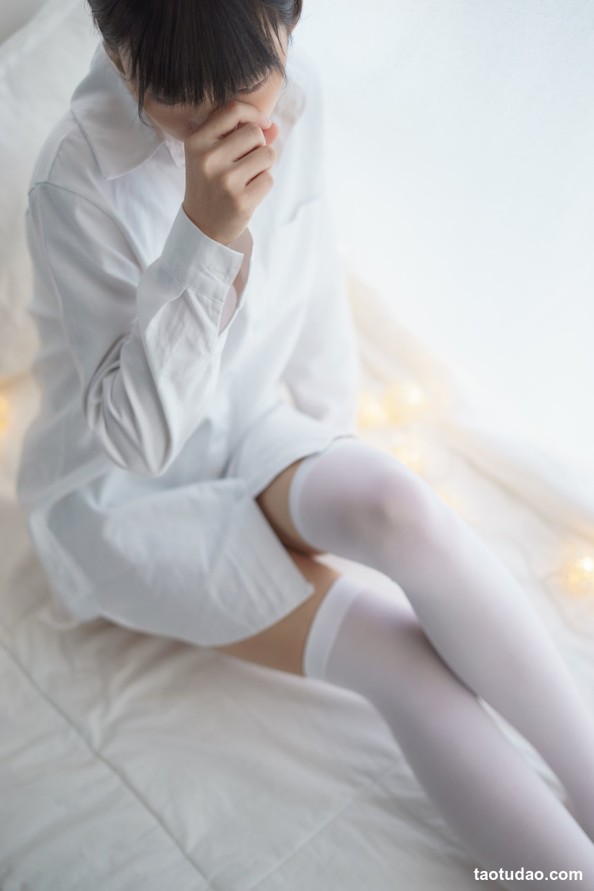 图片[4]-喵写真 VOL.014 灯光白丝媚影 [74P-536MB]-艺库