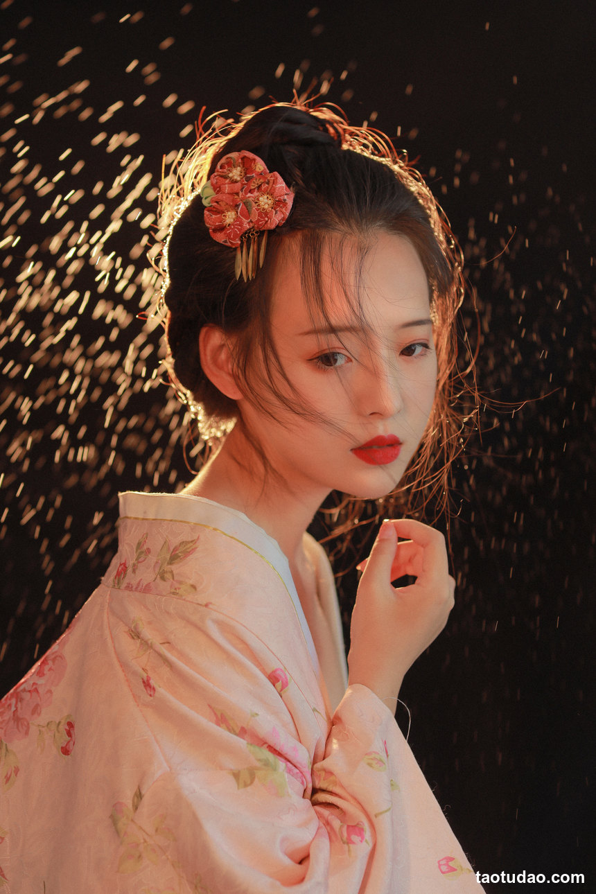 图片[4]-[YITUYU艺图语]2022.07.11 神明少女 秦朝歌[21+1P／229MB]-艺库