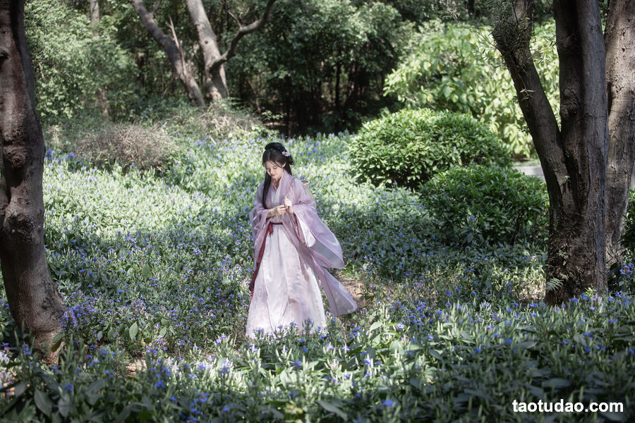 图片[2]-[YITUYU艺图语]2023.03.31 芳草萋萋 三也酱酱[45+1P／480MB]-艺库