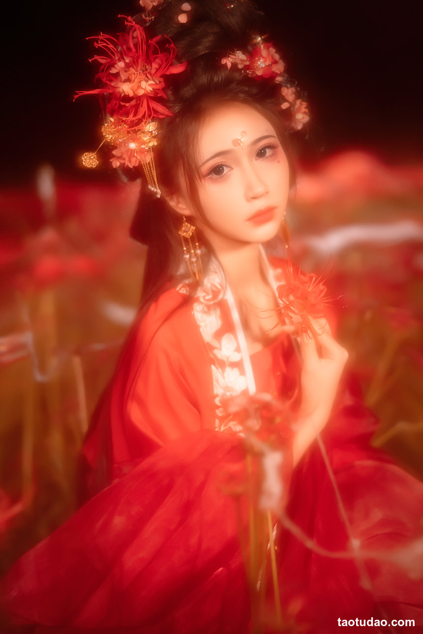 图片[2]-[YITUYU艺图语]2022.12.07 彼岸花 -绮罗生的小苏苏-[31+1P／337MB]-艺库
