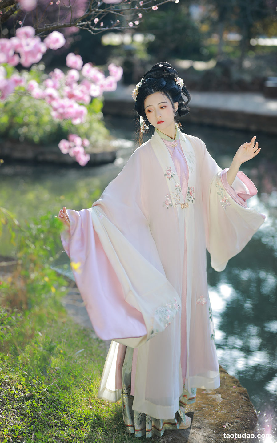 图片[2]-[YITUYU艺图语]2023.02.21 安之若命 YunFleur[32+1P／734MB]-艺库