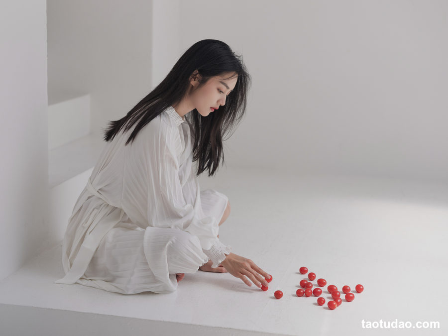 图片[2]-[YITUYU艺图语]2023.03.05 故逢春 绮罗生的小苏苏[25+1P／246MB]-艺库