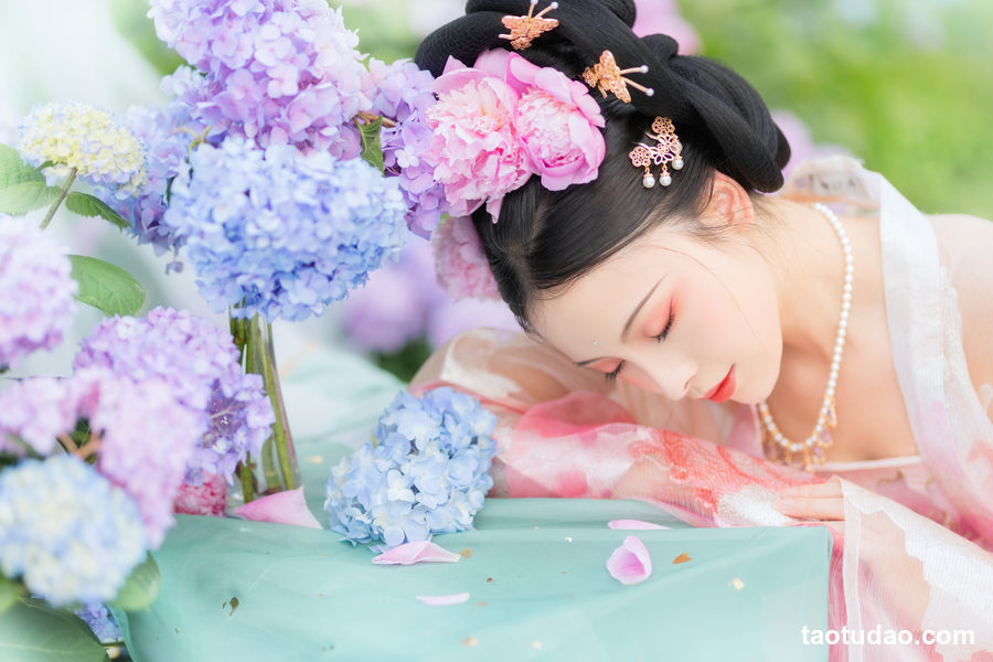 图片[2]-[YITUYU艺图语]2023.04.17 花间美人 一小枝枝枝枝 [23+1P／106MB]-艺库