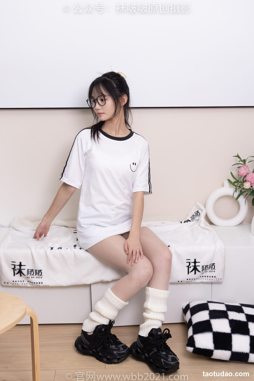 图片[2]-[BoBoSocks袜啵啵]NO.376 甜甜圈-运动鞋、堆堆袜套、白丝[150P+1V／5.54GB]-艺库