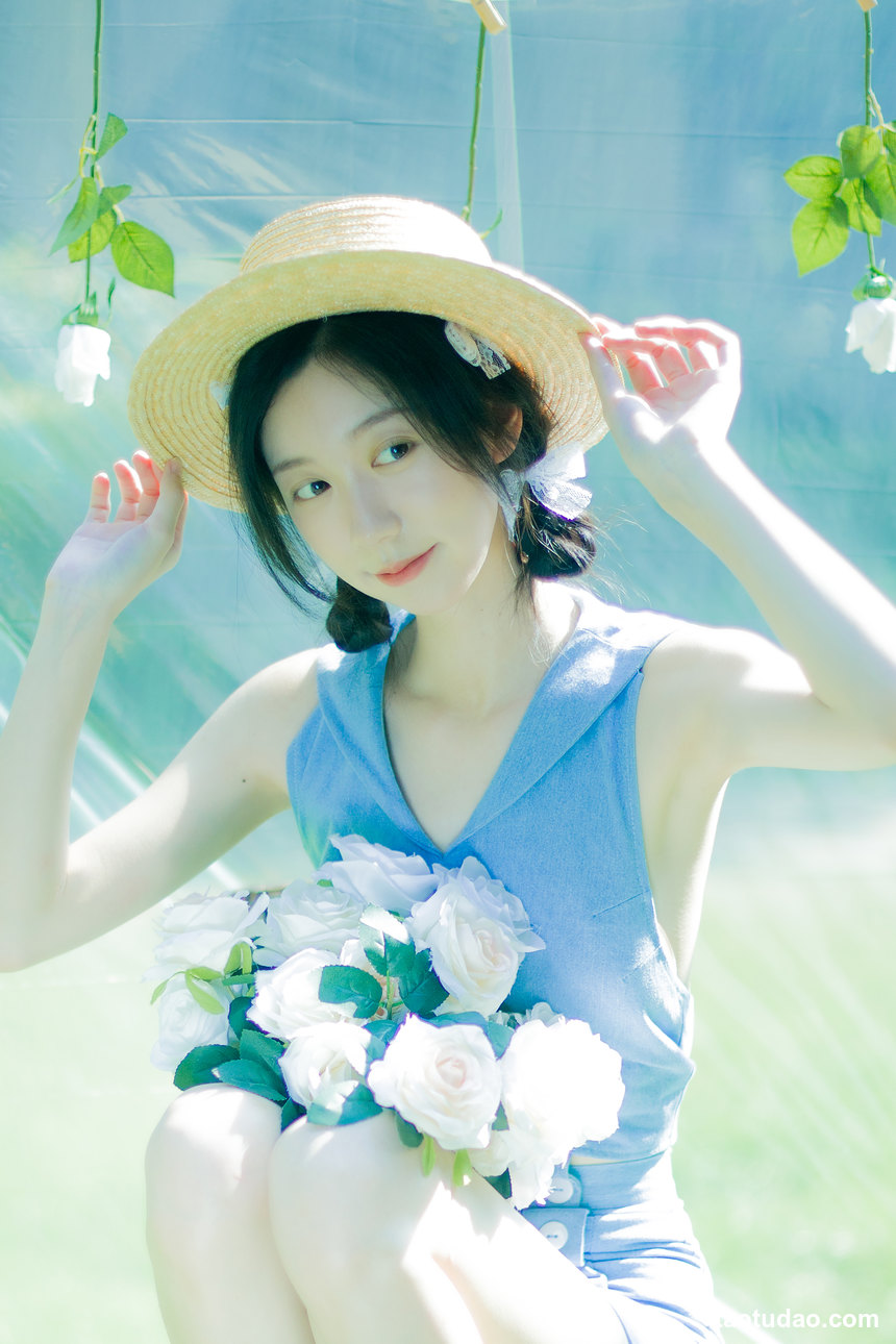 图片[3]-[YITUYU艺图语]2022.07.31 夏日颂歌 饲猫少女-[31+1P／276MB]-艺库