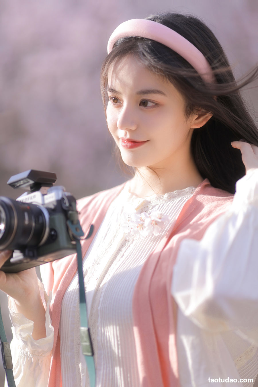 图片[4]-[YITUYU艺图语]2023.03.26 樱花树下 仙女矿泉水[21+1P／104MB]-艺库