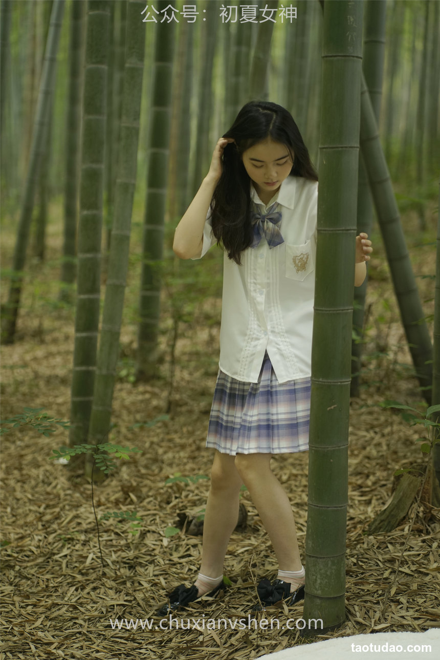 图片[4]-初夏女神 NO.025 十一 周末丛林 JK套搭配的袜子遭嫌弃[153P+1V／6.08GB]-艺库