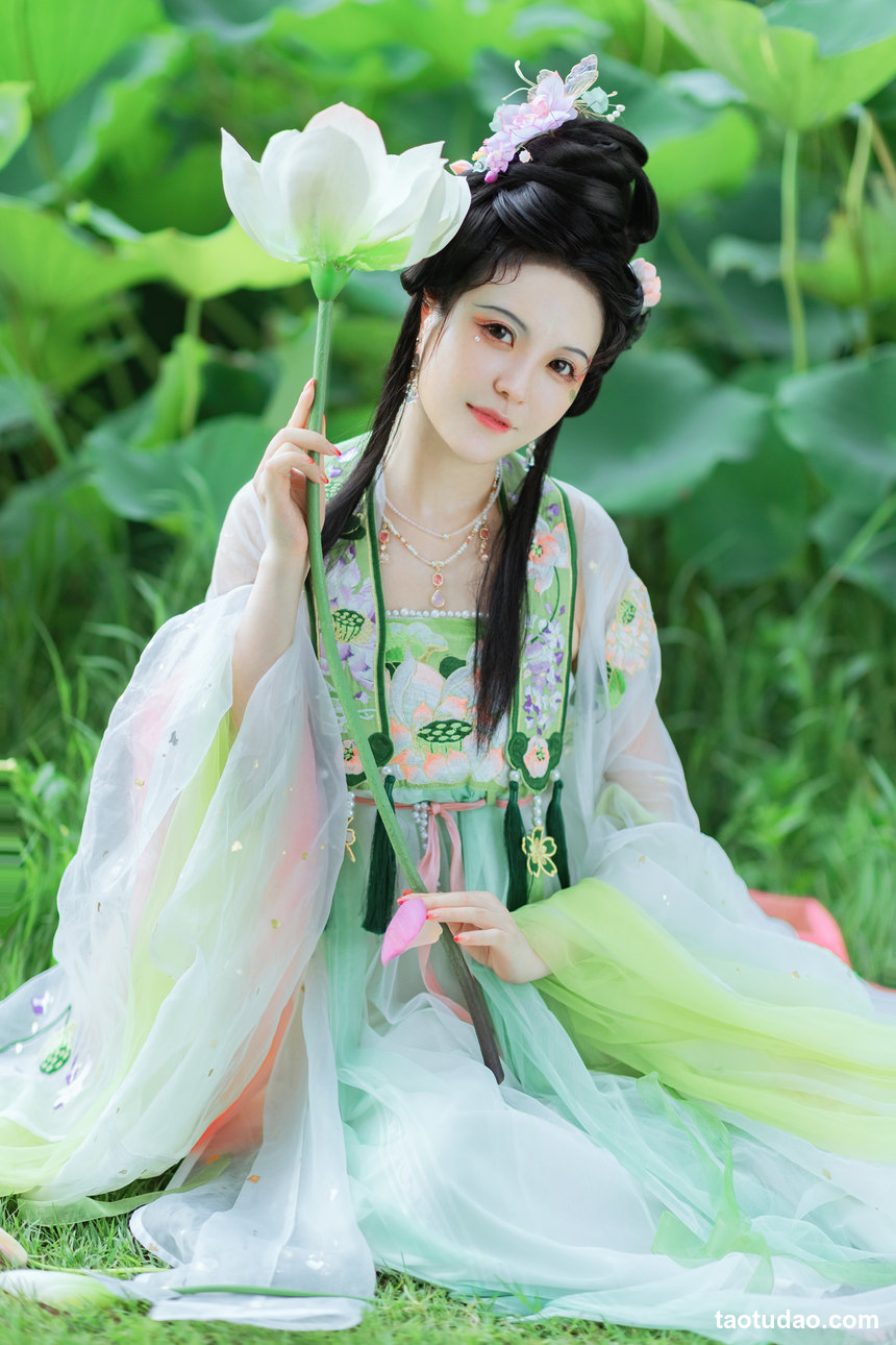 图片[2]-[YITUYU艺图语]2022.09.22 采莲曲 璐璐haley[26+1P／283MB]-艺库