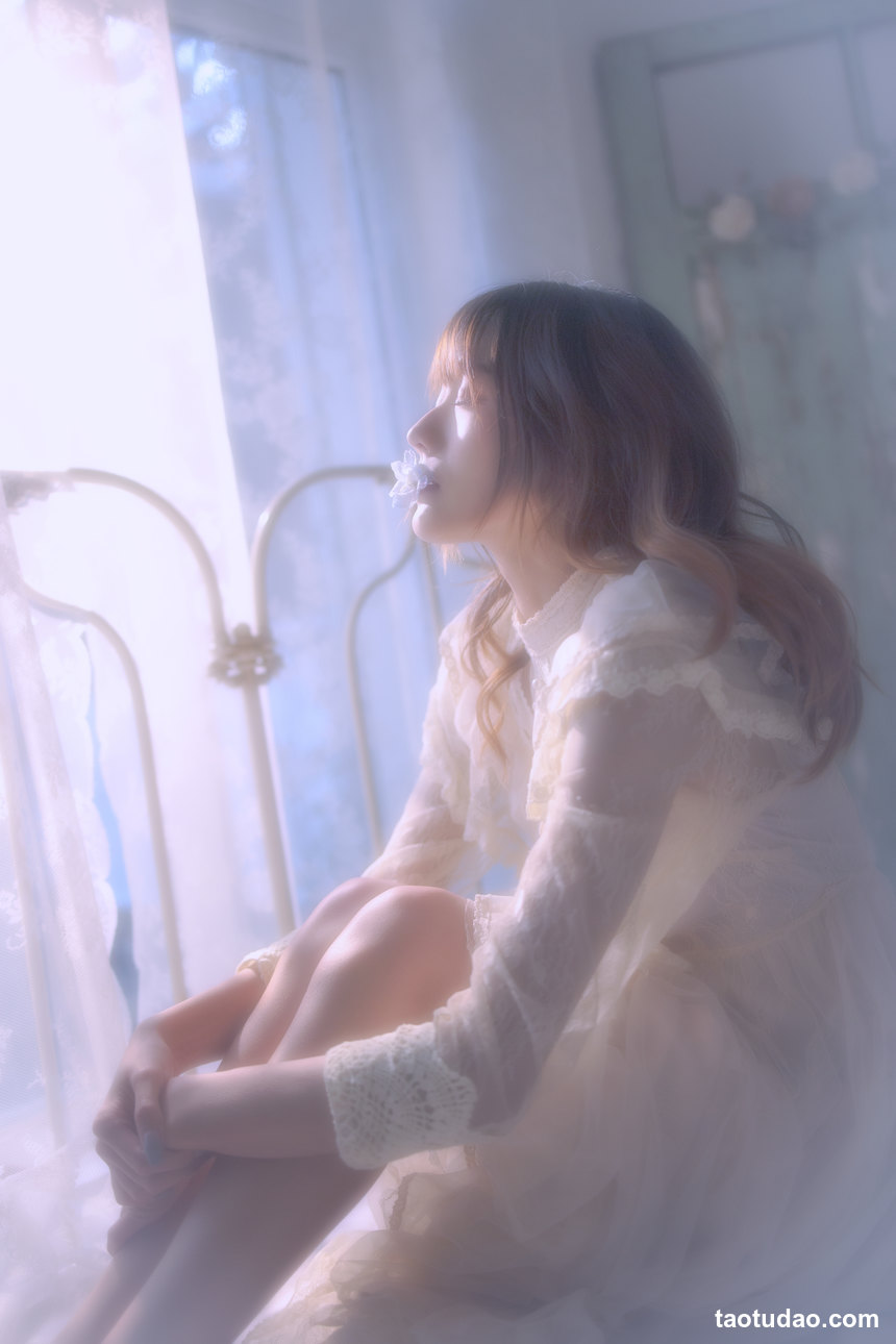 图片[2]-[YITUYU艺图语]2022.05.21 蓝风铃 兔子Zzz不吃胡萝卜[27+1P／246MB]-艺库