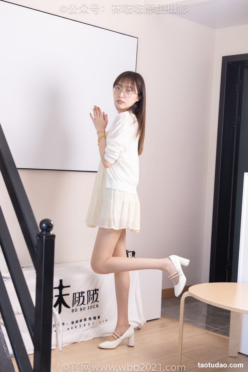 图片[2]-[BoBoSocks袜啵啵]NO.391 稚予-两双高跟鞋、肉丝、油亮白丝、裸足[145P+1V／6.56GB]-艺库