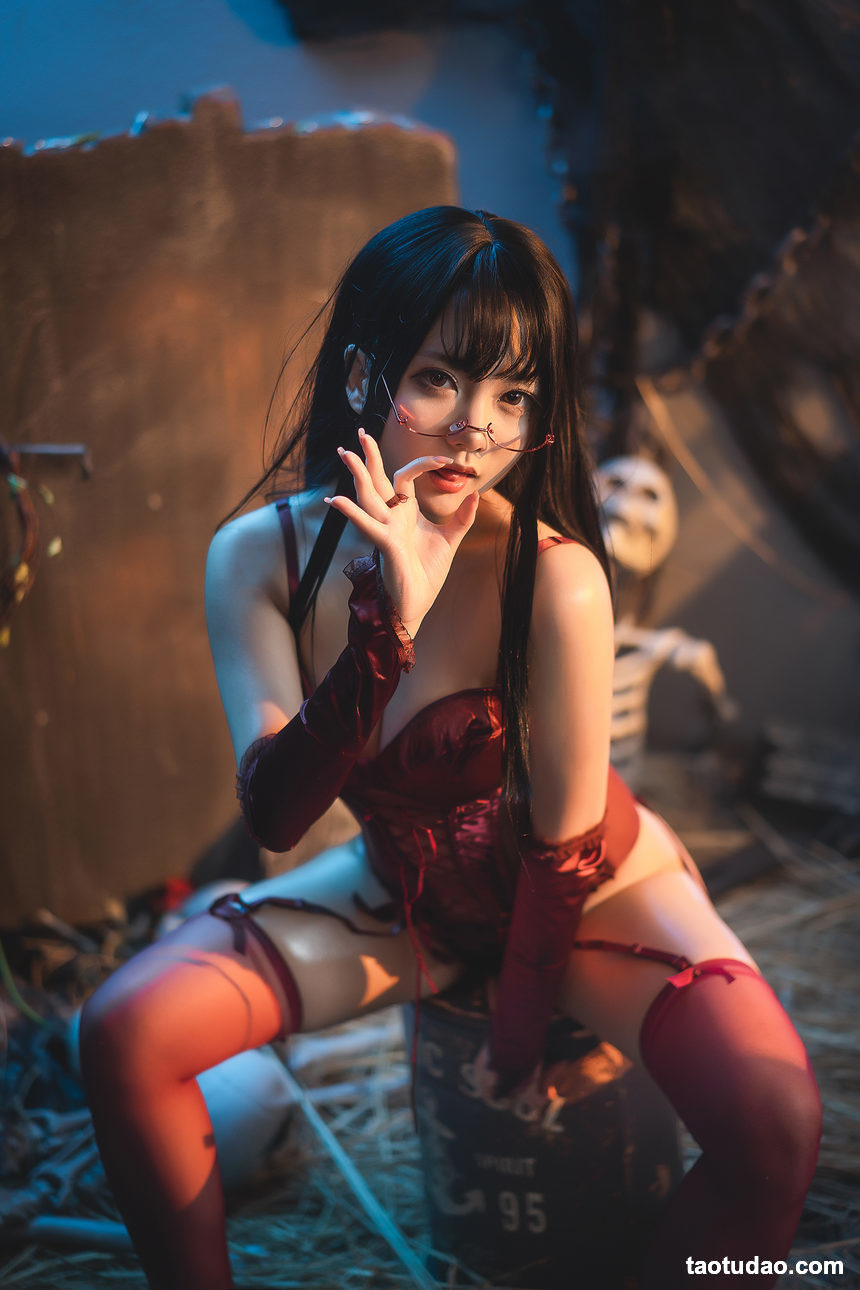 图片[2]-是一只熊仔吗 –  红色corset [42P-189MB]-艺库