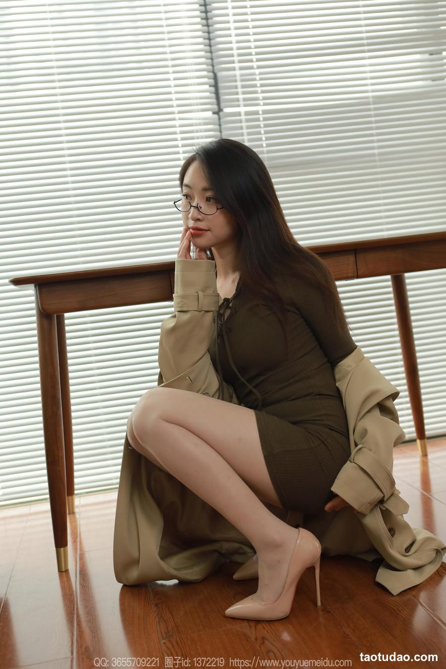 图片[4]-[IESS异思趣向] 2024.03.21 丝享家 1695 小婕《包臀肉丝（上）》[84P-72MB]-艺库