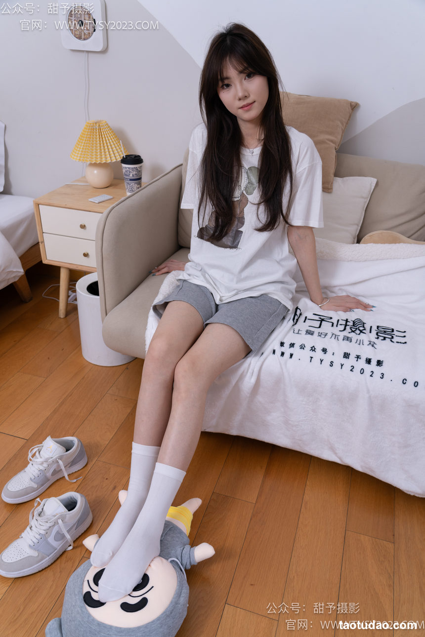 图片[3]-甜予摄影 NO.062 璇璇-板鞋、白棉袜、踩蜡笔小新玩偶剧情[134P+2V／11.2GB]-艺库