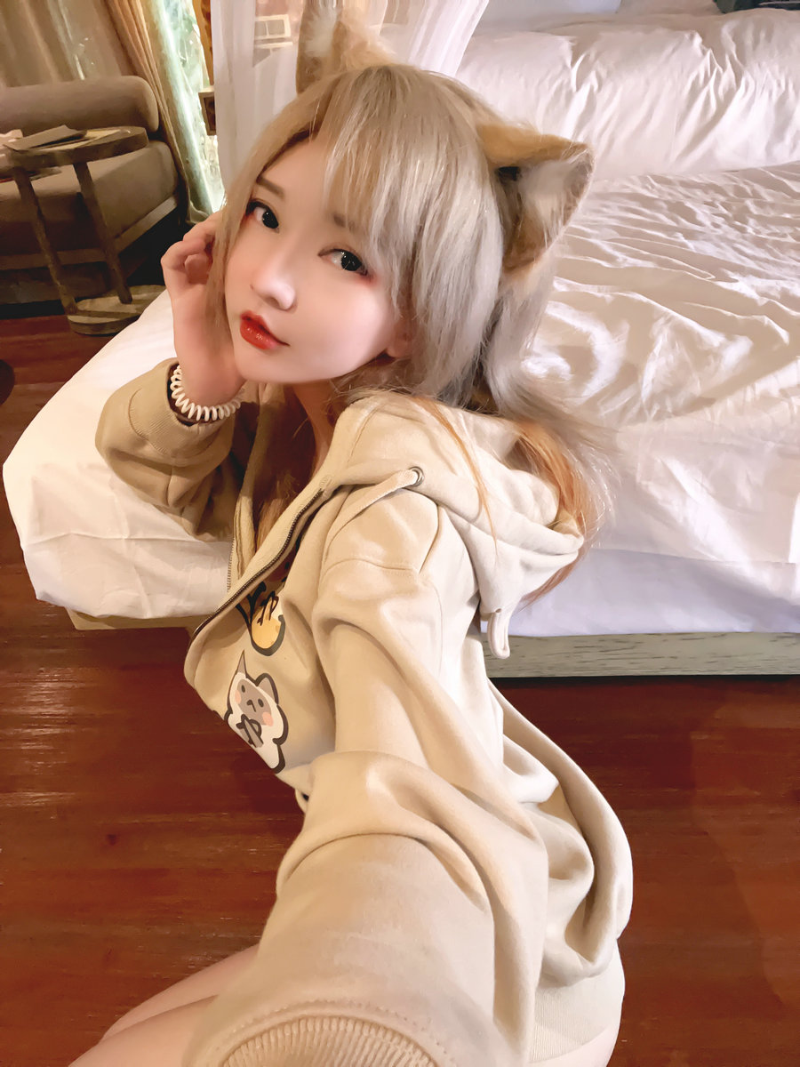 Coser小姐姐Potato Godzilla – Casual BlondeNekoChanM4sturbation NSFW / 41P-146MB / cos萌妹-绅士图