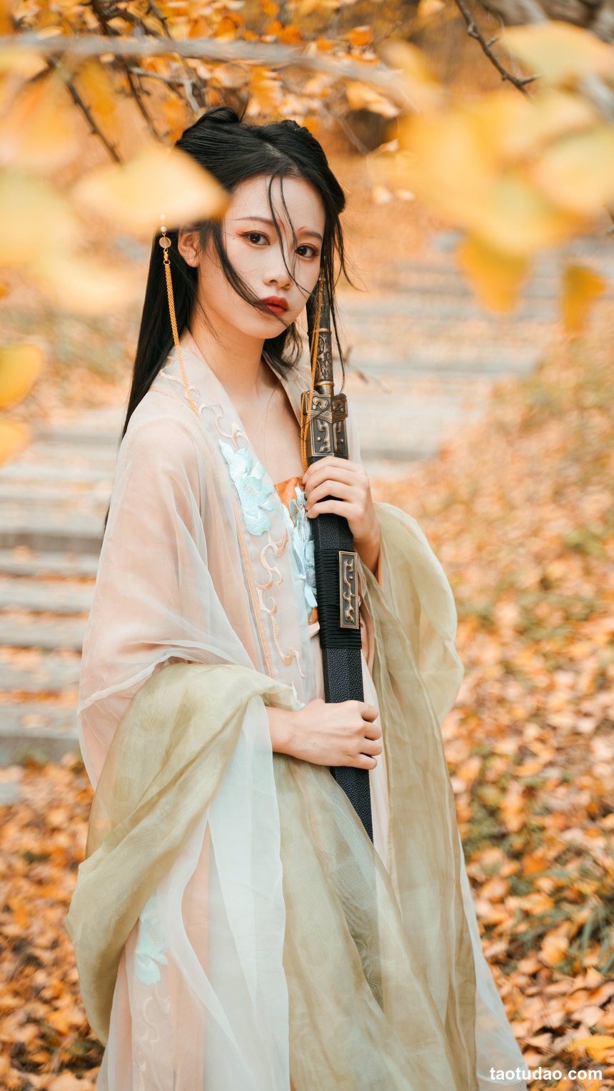 图片[4]-[YITUYU艺图语]2022.12.12 银杏树下 旺旺小小舒[38+1P／467MB]-艺库