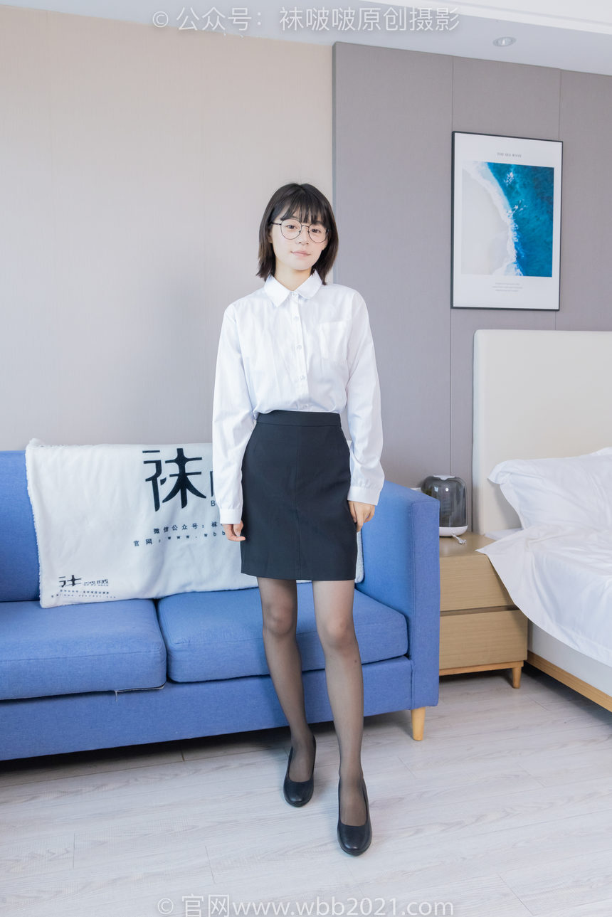 图片[4]-[BoBoSocks袜啵啵]NO.436 糯米-OL制服、两双平底鞋、薄黑丝、厚肉丝[150P+1V／6.51GB]-艺库
