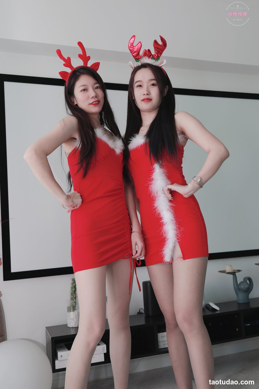 图片[4]-丝绮传媒-双人圣诞姐妹花丝足裸足脚对脚【图包+视频】（豪华版）[225+2V-12.3G]-艺库